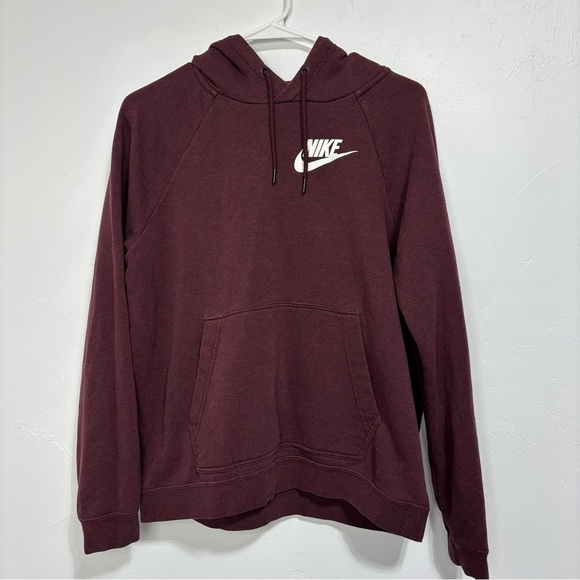 Nike Maroon Hoodie Sweatshirt Women's Medium Pullover Athletic Activewear - Picture 1 of 8